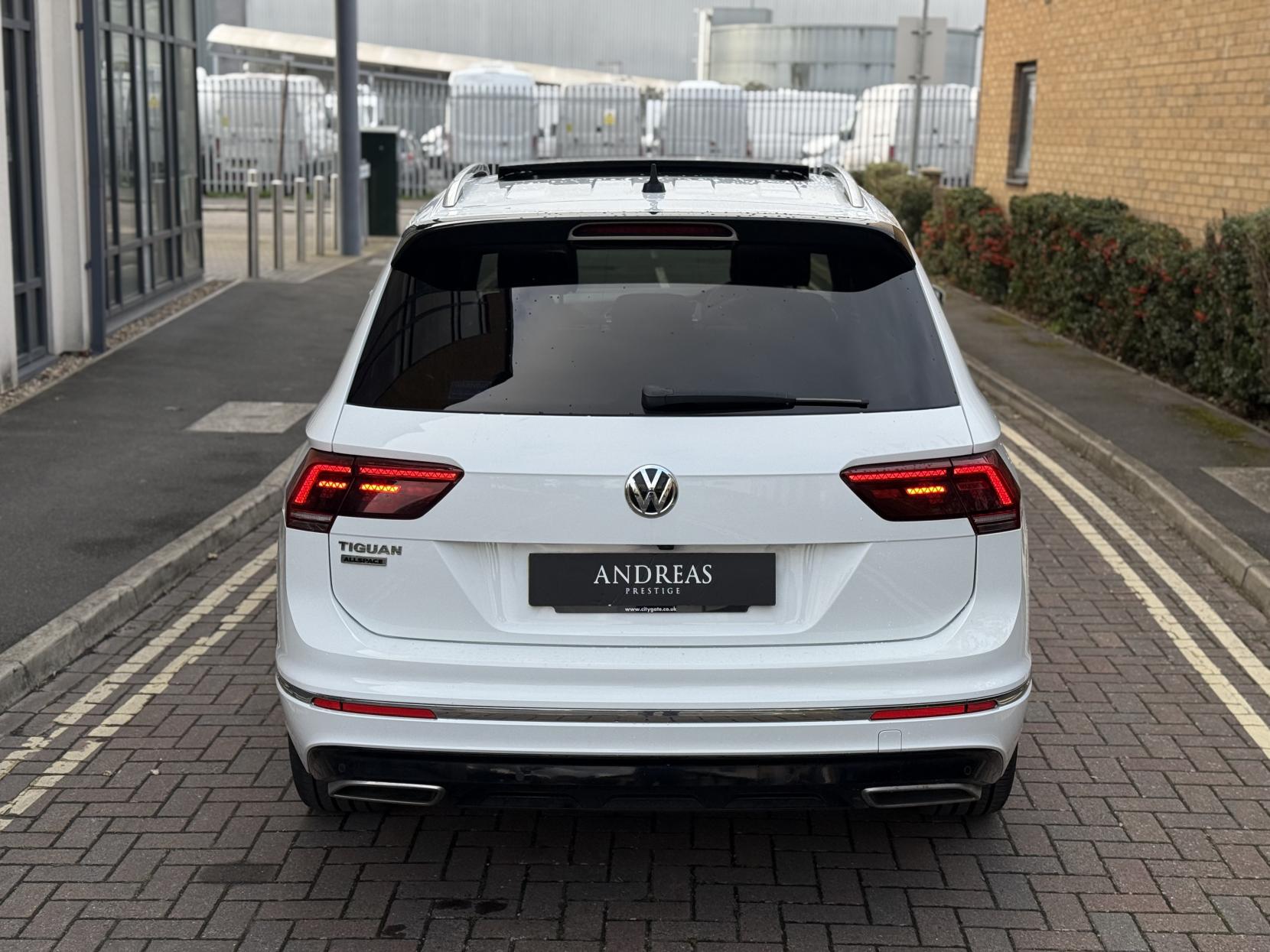 Volkswagen Tiguan Allspace 1.5 TSI EVO R-Line Tech SUV 5dr Petrol DSG Euro 6 (s/s) (150 ps)