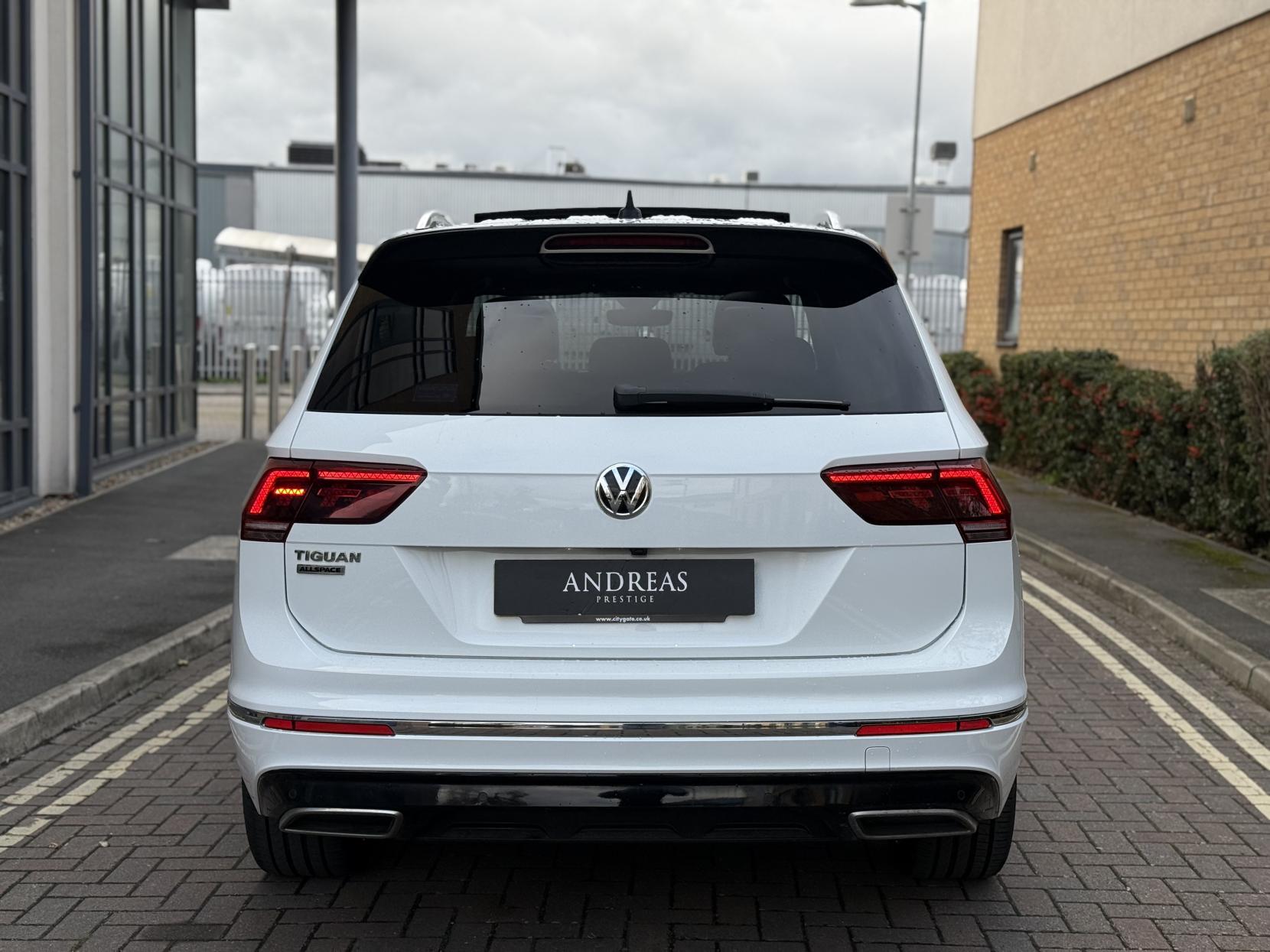 Volkswagen Tiguan Allspace 1.5 TSI EVO R-Line Tech SUV 5dr Petrol DSG Euro 6 (s/s) (150 ps)