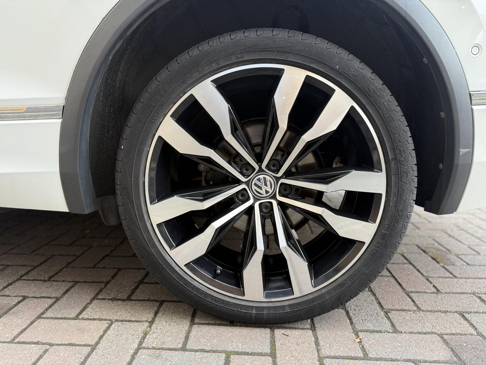 Volkswagen Tiguan Allspace 1.5 TSI EVO R-Line Tech SUV 5dr Petrol DSG Euro 6 (s/s) (150 ps)