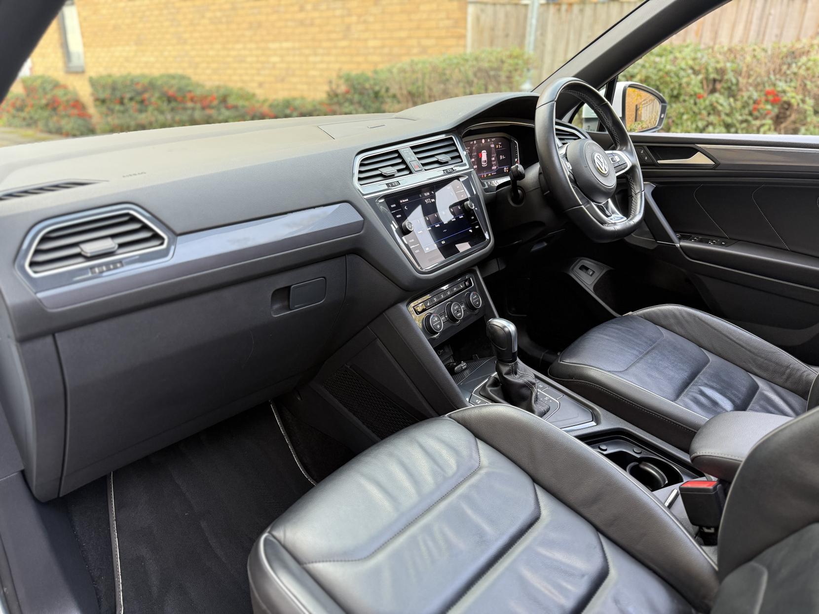 Volkswagen Tiguan Allspace 1.5 TSI EVO R-Line Tech SUV 5dr Petrol DSG Euro 6 (s/s) (150 ps)