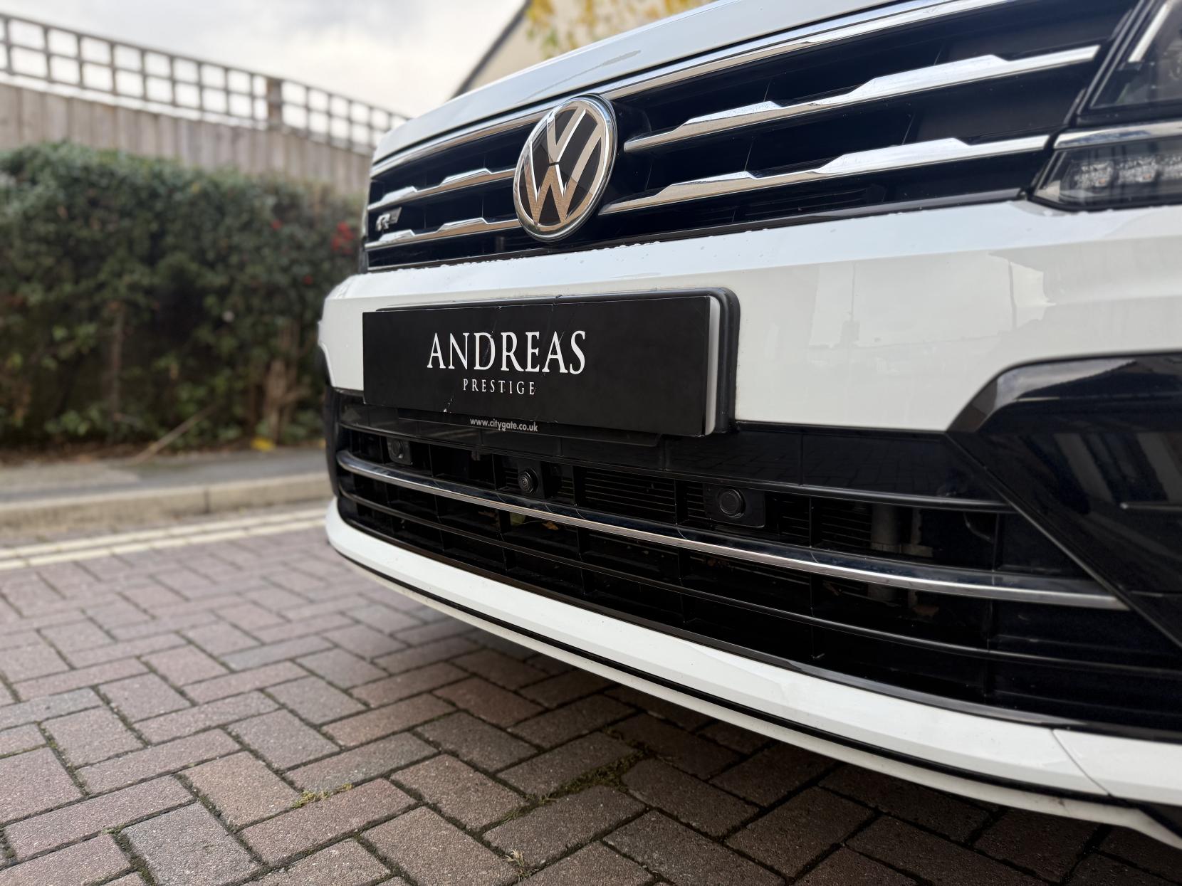 Volkswagen Tiguan Allspace 1.5 TSI EVO R-Line Tech SUV 5dr Petrol DSG Euro 6 (s/s) (150 ps)