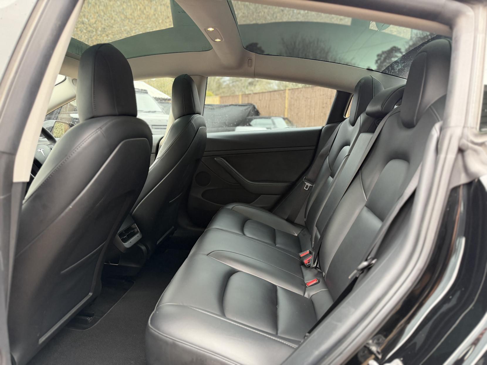 Tesla Model 3 (Dual Motor) Long Range Saloon 4dr Electric Auto 4WDE (346 ps)