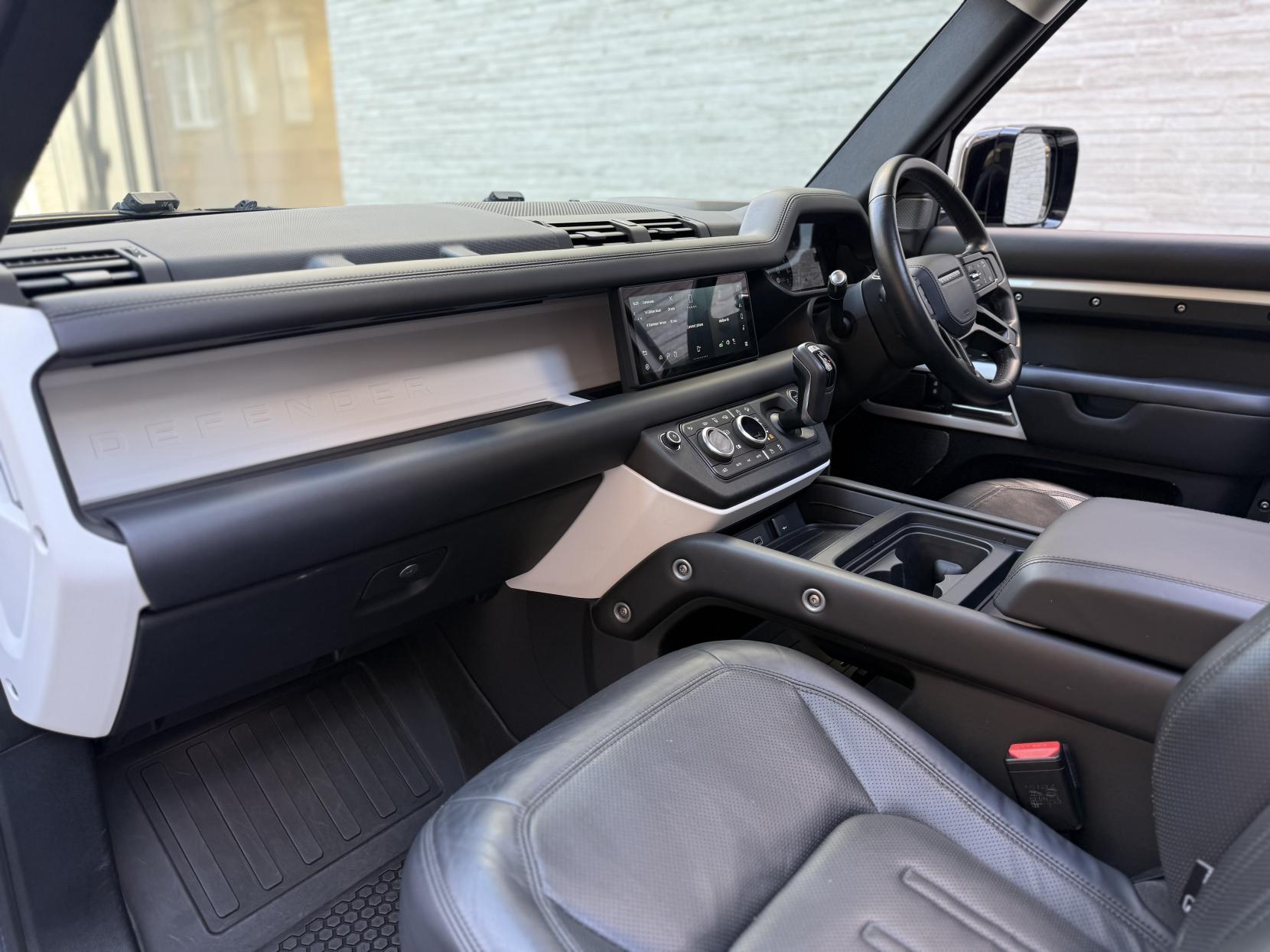 Land Rover Defender 110 2.0 Si4 HSE SUV 5dr Petrol Auto 4WD Euro 6 (s/s) (300 ps)