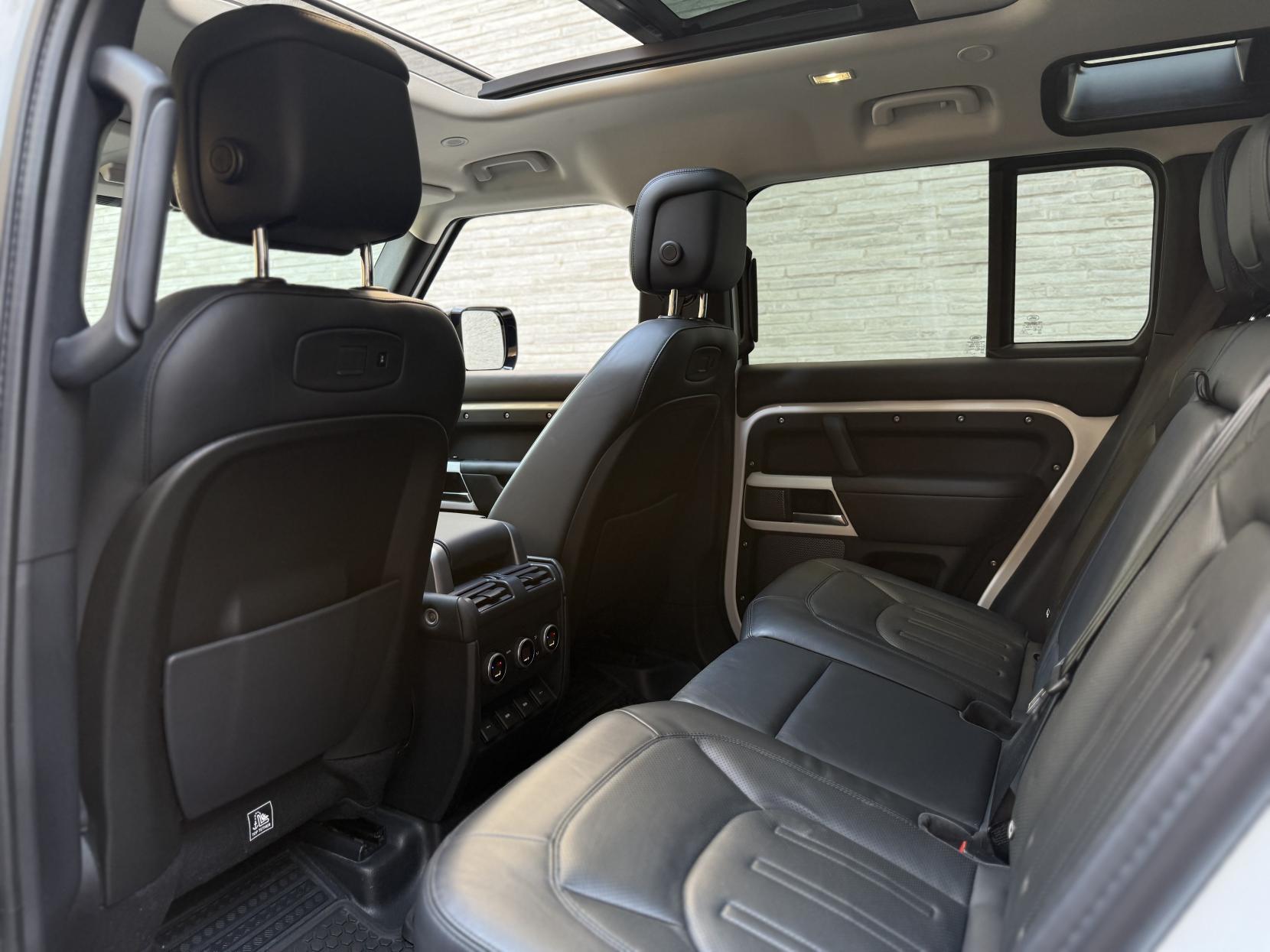 Land Rover Defender 110 2.0 Si4 HSE SUV 5dr Petrol Auto 4WD Euro 6 (s/s) (300 ps)
