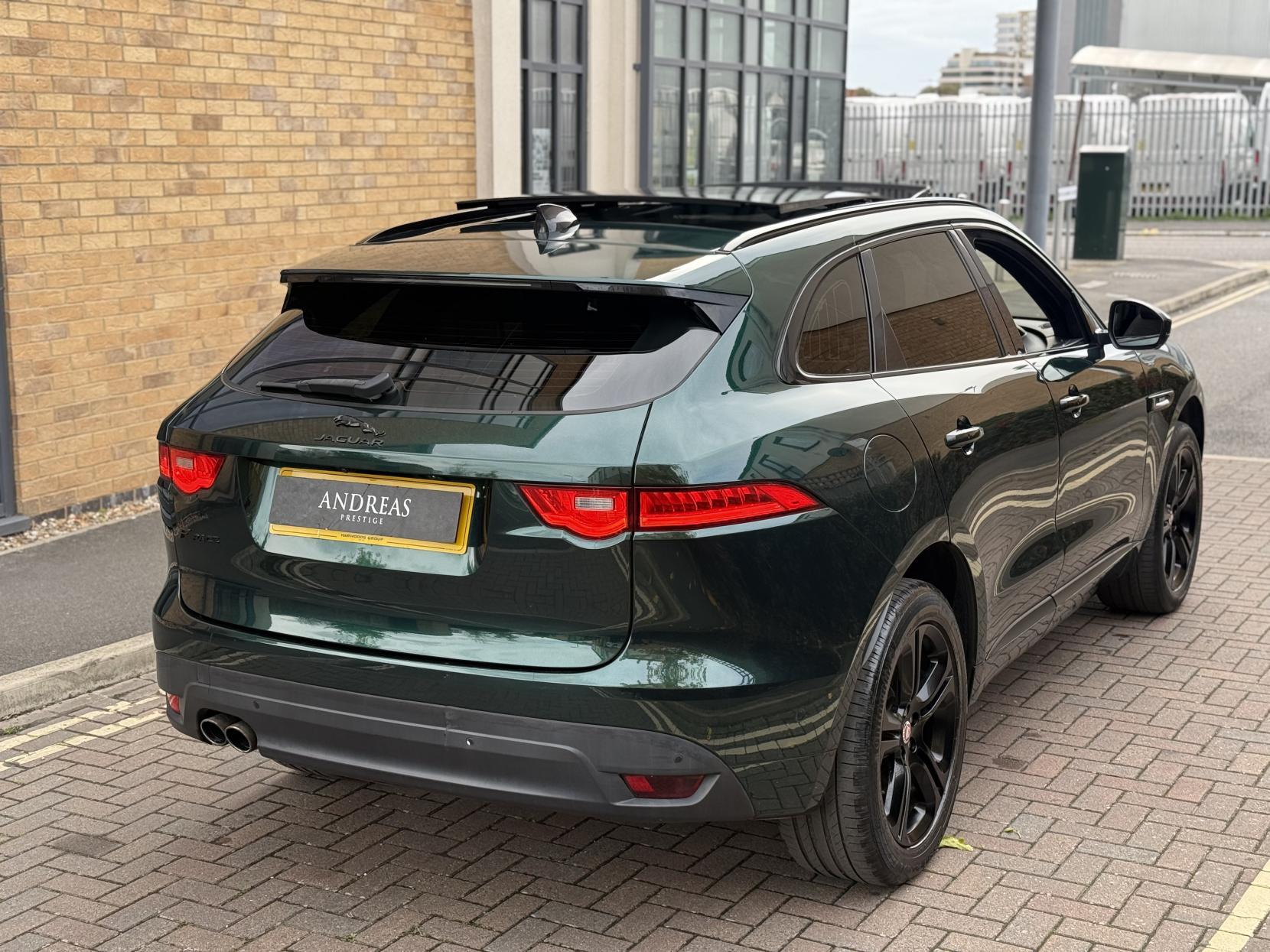 Jaguar F-PACE 2.0 D180 R-Sport SUV 5dr Diesel Auto AWD Euro 6 (s/s) (180 ps)