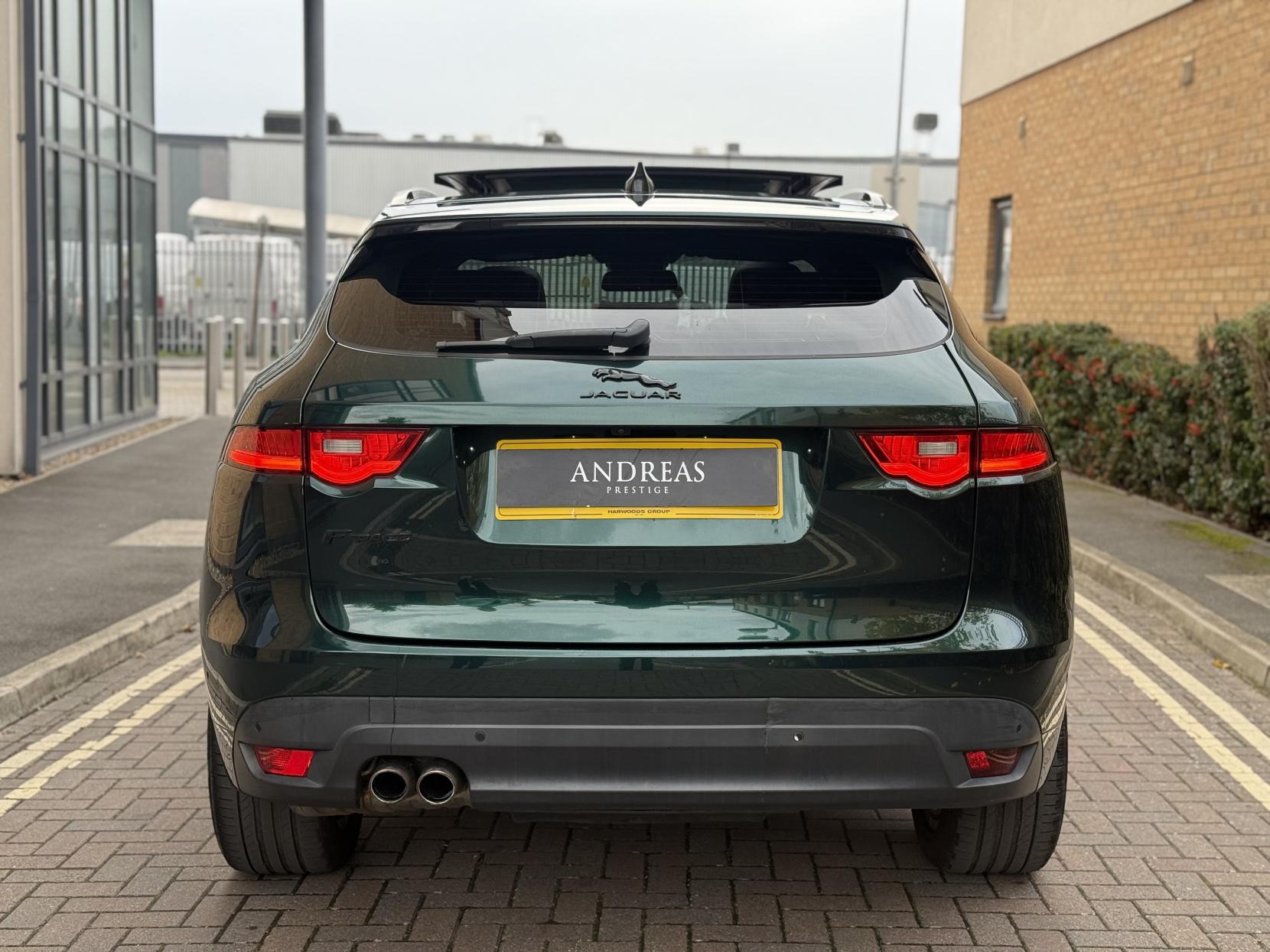 Jaguar F-PACE 2.0 D180 R-Sport SUV 5dr Diesel Auto AWD Euro 6 (s/s) (180 ps)